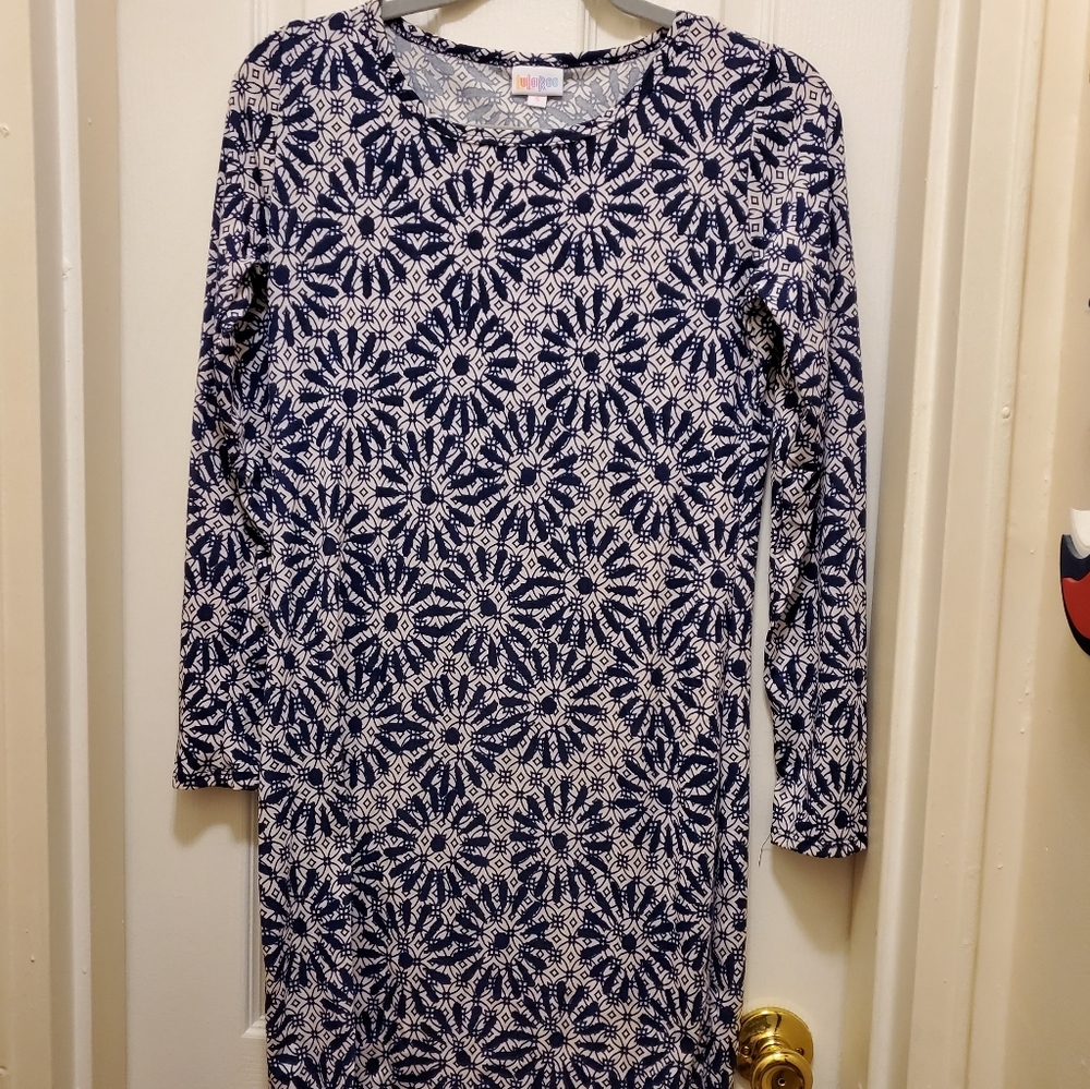 Small Lularoe Debbie dress